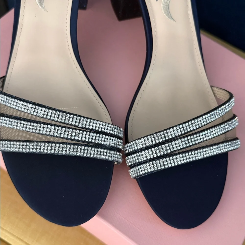 Beautiful navy with rhinestone heels